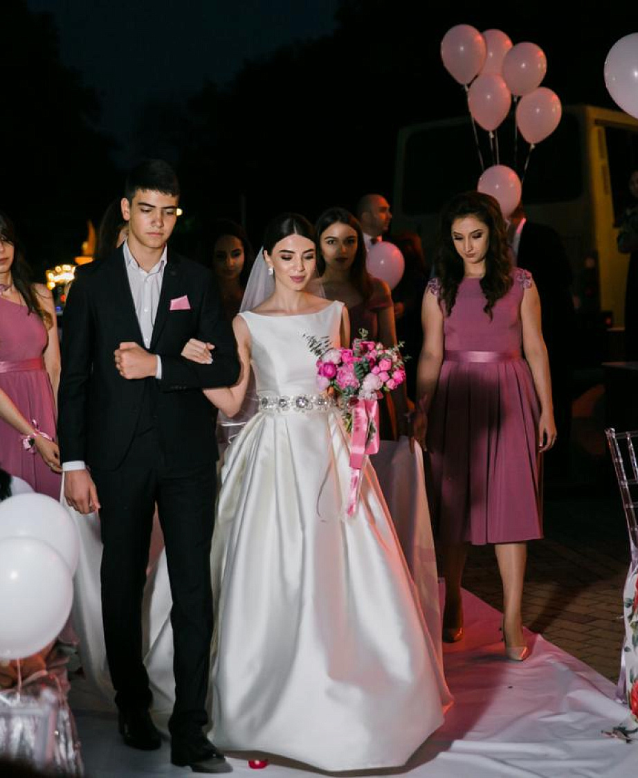 Невеста Эльбанова Амина фото