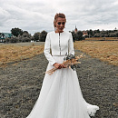 Белый жакет с длинным рукавом