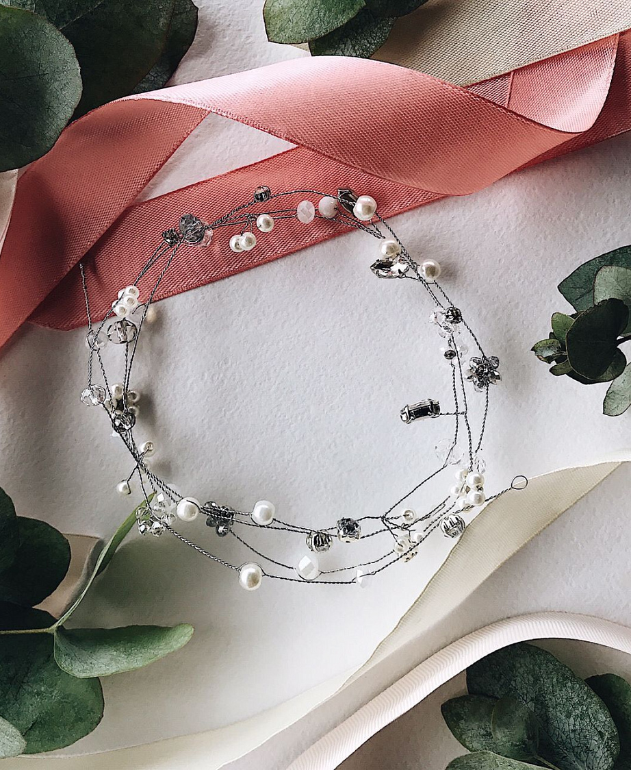 Стильное украшение в волосы фото