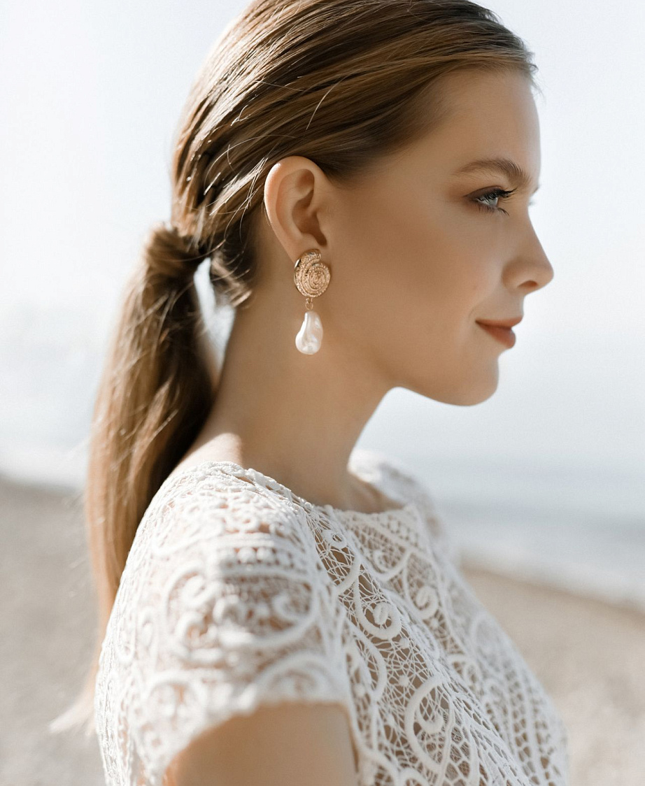 Свадебное платье бохо с открытой спиной фото