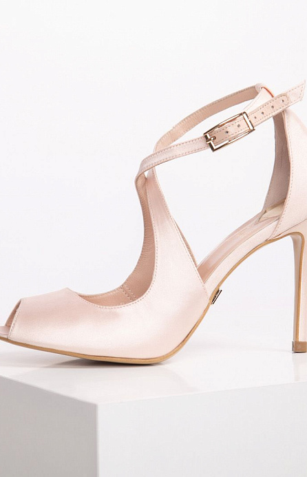 Свадебные сатиновые босоножки фото