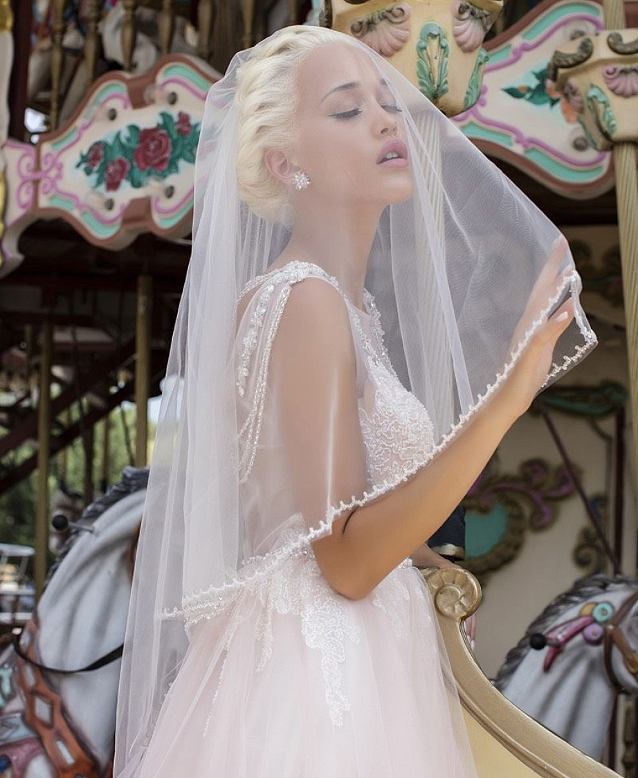 Фата с пайетками по краю фото