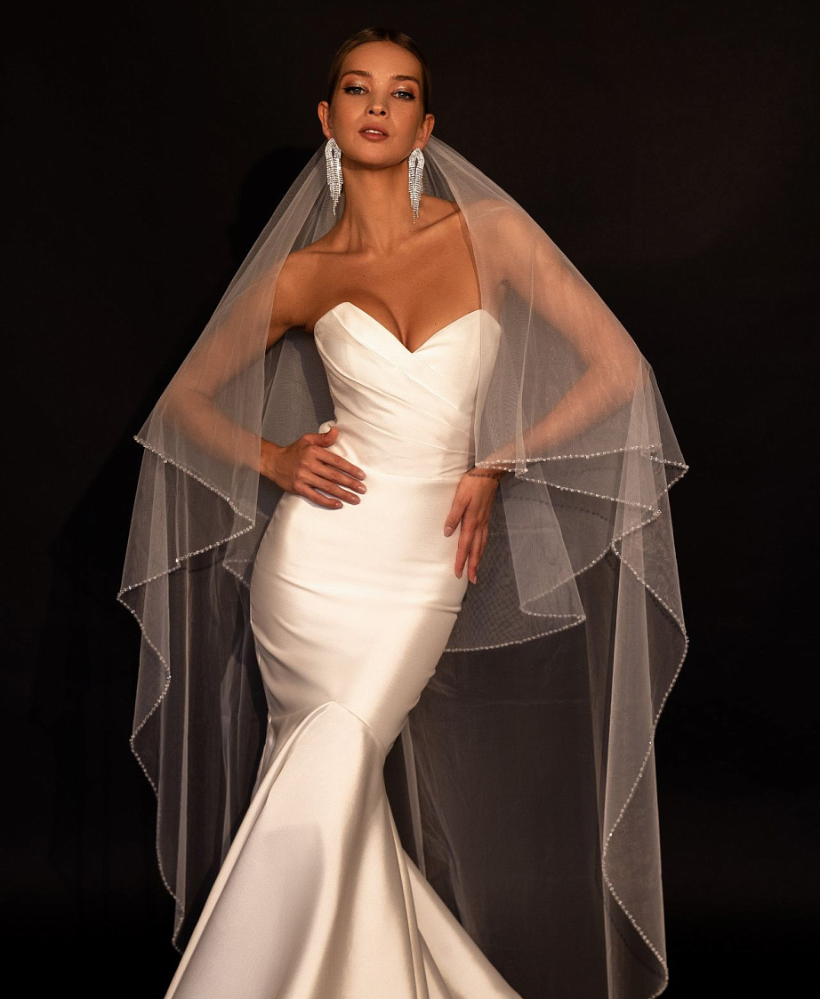 Двойная фата с хрустальной окантовкой фото