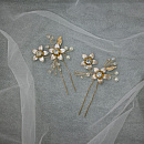 Золотые шпильки с цветочками фото