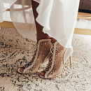 Прозрачные ботильоны с пайетками фото