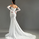 Кружевное свадебное платье русалка с рукавами и декольте фото