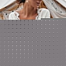 Молочный свитер с кружевом