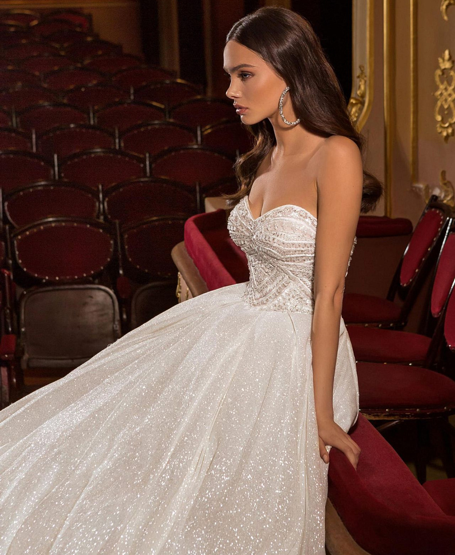 Дорогое пышное свадебное платье фото