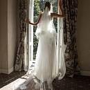 Длинная двухслойная фата с цветами фото