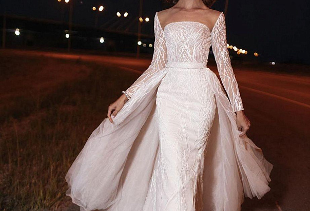 Свадебное платье с отстегивающейся юбкой