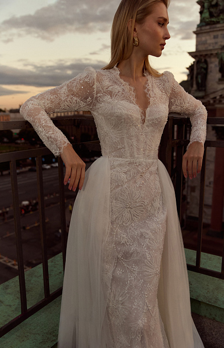 Кружевное свадебное платье русалка со шлейфом фото