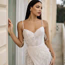 Свадебное платье с перьями фото