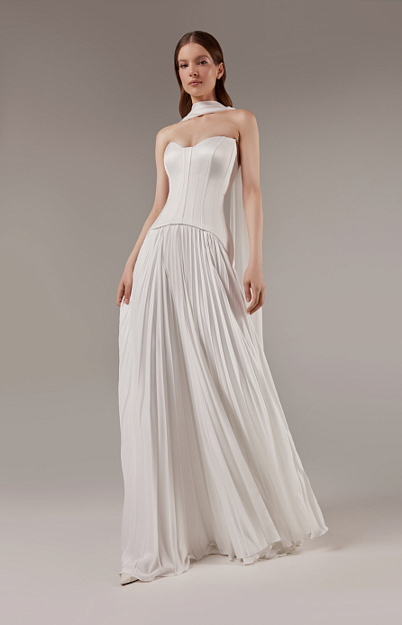 Лаконичный свадебный комплект с юбкой плиссе фото