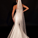 Свадебная фата с россыпью хрусталя фото