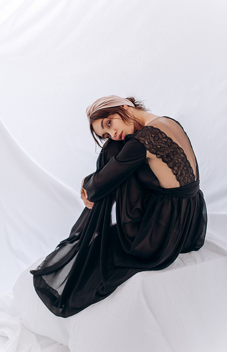 Черный пеньюар из шифона с кружевом фото