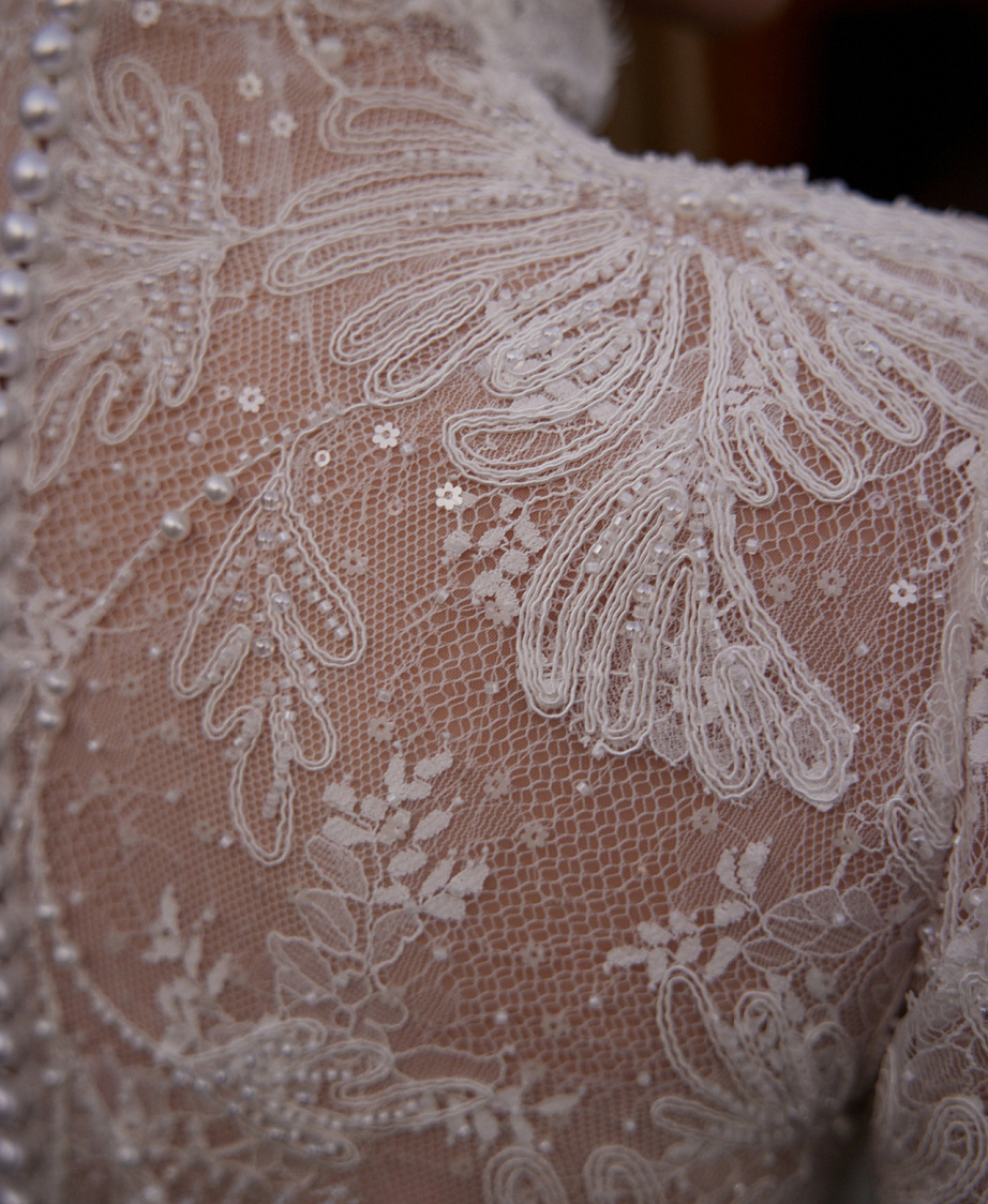 Кружевное свадебное платье русалка со шлейфом фото