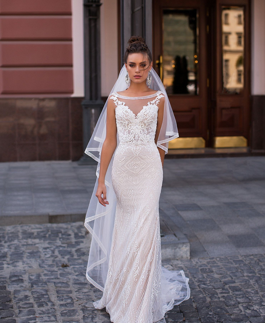 Стильная фата с мерцающей окантовкой фото