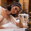 Тонкий ободок с жемчугом и хрусталем фото