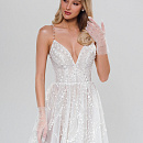 Сверкающее свадебное платье на тонких бретельках фото