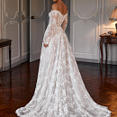 Кружевное свадебное платье с рукавами и шлейфом фото