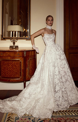 Роскошное свадебное платье из авторского кружева фото