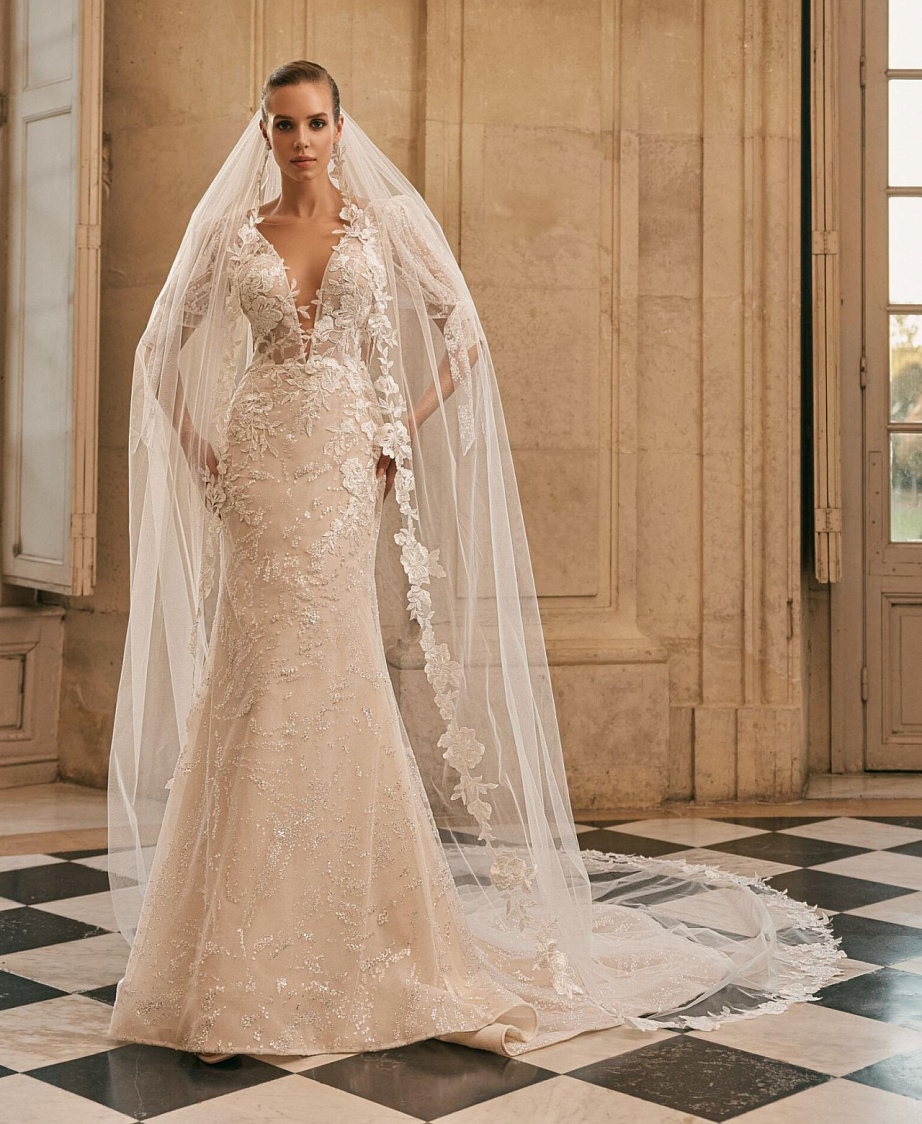 Длинная кружевная фата испанка фото