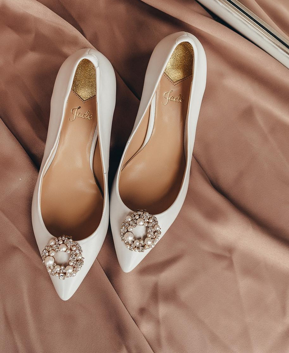 Свадебные туфли на устойчивом невысоком каблуке фото