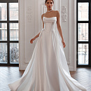 Атласное свадебное платье с диснеевским корсетом фото