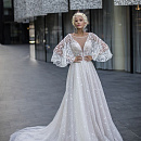 Мерцающее свадебное платье с объемными рукавами фото