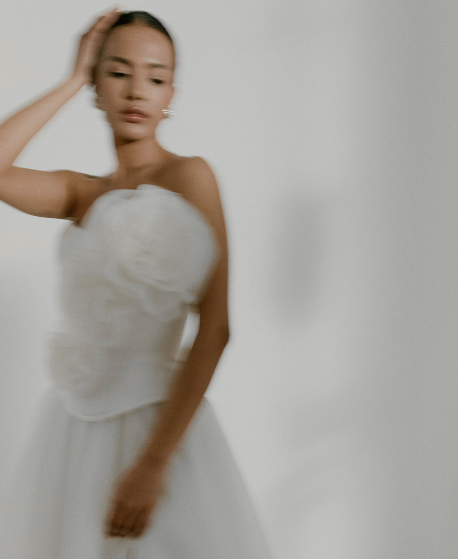 Свадебный компект из приталенного корсета и юбки фото