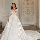 Королевское свадебное платье со шлейфом фото