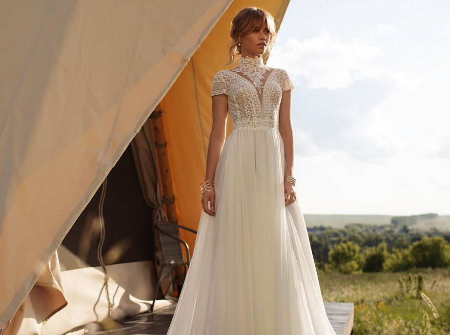 Закрытое свадебное платье в стиле бохо фото