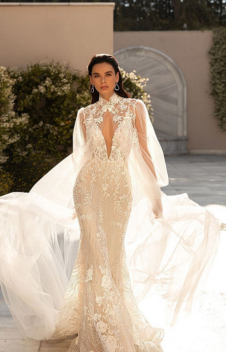 Роскошный свадебный кейп фото