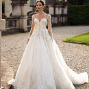 Свадебное платье с кружевными рукавами, расшитое жемчугом и стеклярусом фото