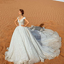 Роскошное сверкающее платье фото