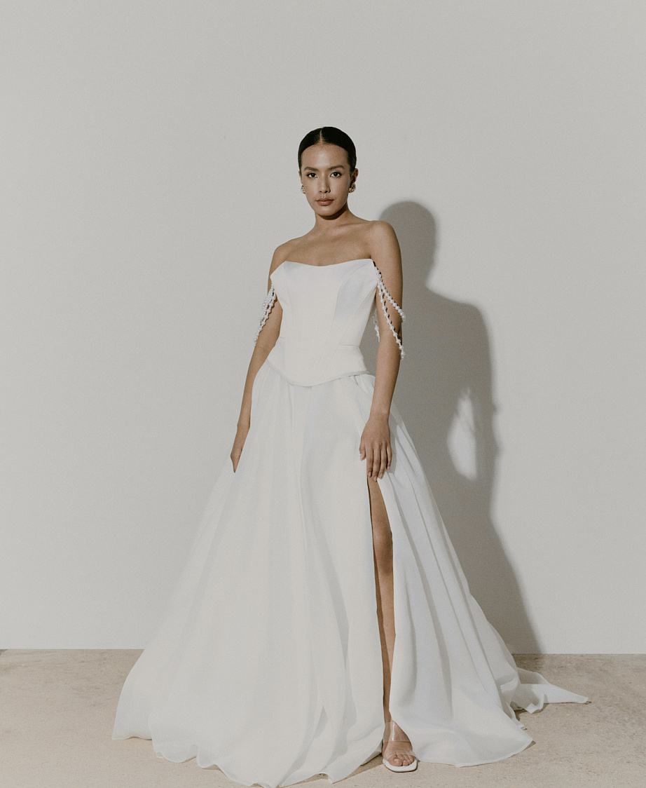 Свадебный комплект из корсета и струящейся юбки фото