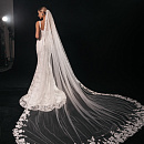 Белое кружевное свадбеное платье рыбка фото