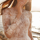 Легкое свадебное платье с прозрачными  рукавами фото