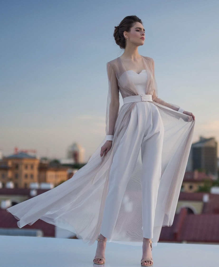 Комбинезон брючный вечерний с накидкой фото