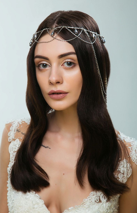 Украшение тика с цепочками фото