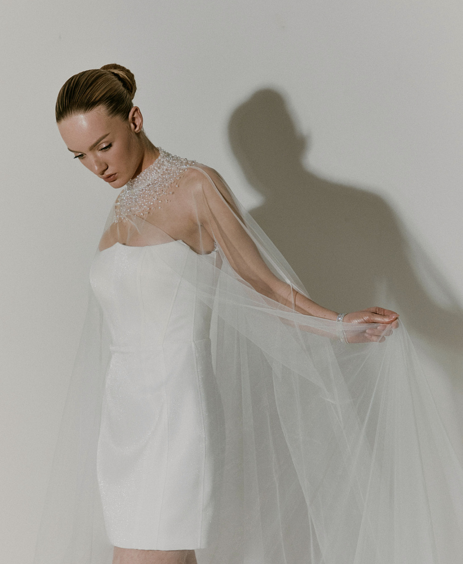 Мини платье с рельефным корсетом фото