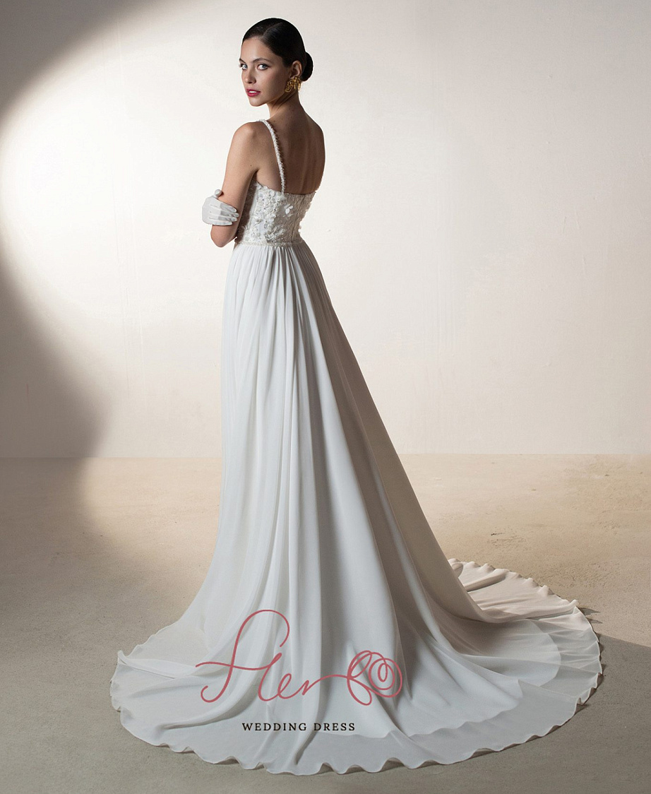 Свадебное платье с шифоновой юбкой и кружевным верхои фото