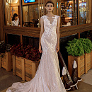 Свадебное платье рыбка с кружевной спиной фото