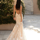 Кружевное свадебное платье силуэта русалка фото