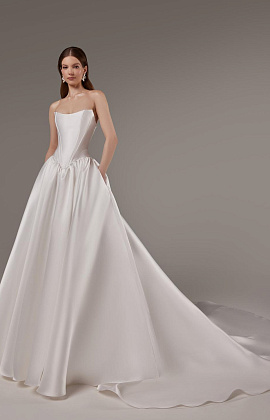 Пышное свадебное платье из микадо с заниженной талией фото