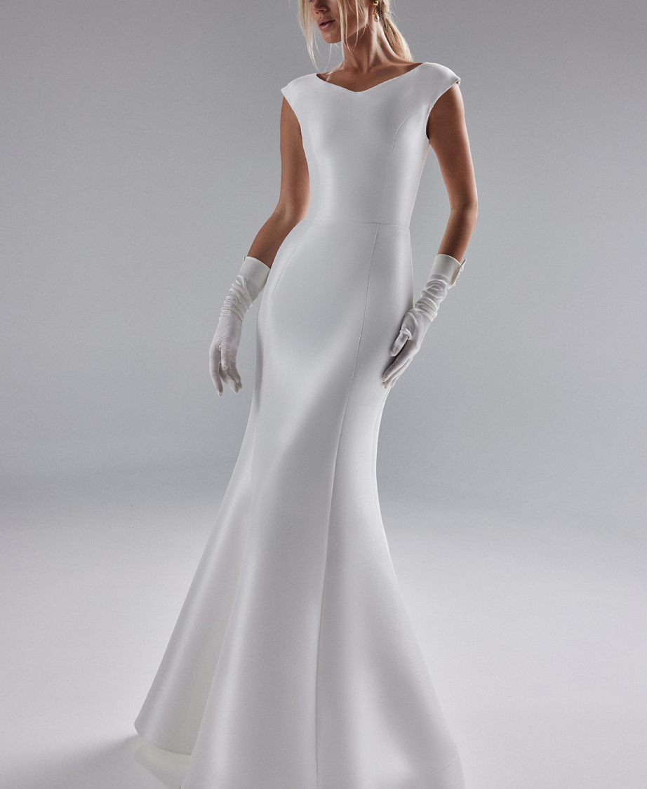 Лакончиное свадебное платье из благородного стрейч-микадо фото