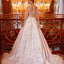 Пышное блестящее свадебное платье фото