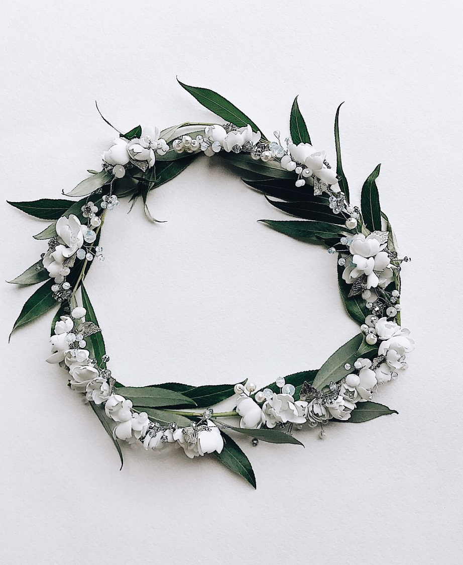 Стильное украшение для свадебной прически фото