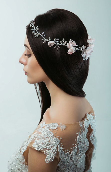 Венок для волос с розовыми цветами фото