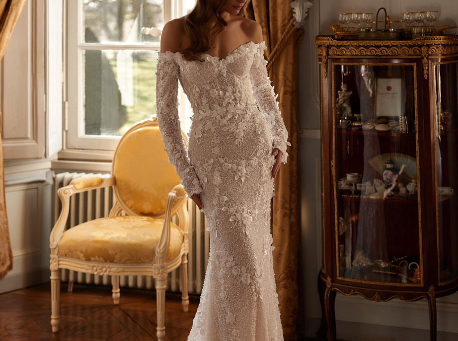 Роскошная русалка с рукавами и открытыми плечами фото